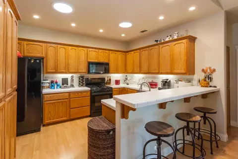 7380 Quiet Dr, Anderson, CA 96007 photo 8