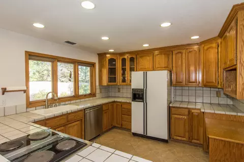 3854 Andes Dr, Redding, CA 96001 photo 17