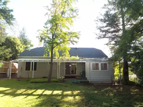 1332 Willis St, Redding, CA 96001 photo 28