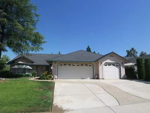 4594 Shannon Pl, Redding, CA 96001 photo 1