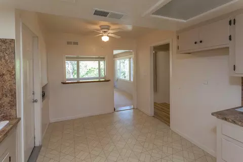 3230 Sunset Dr, Redding, CA 96001 photo 7