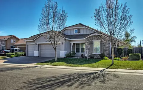 643 Rivercrest Pkwy, Redding, CA 96002 photo 2