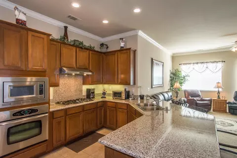 643 Rivercrest Pkwy, Redding, CA 96002 photo 11
