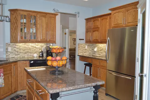 7435 Danish Ln, Redding, CA 96002 photo 17
