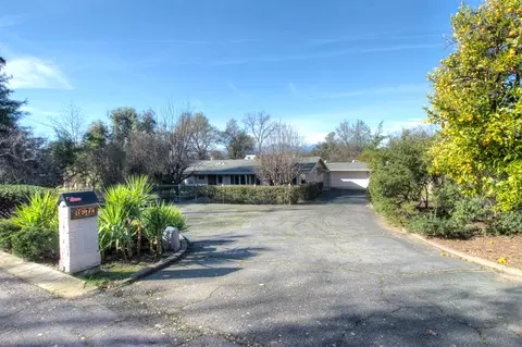 3670 Cheryl Dr, Redding, CA 96002 photo 1