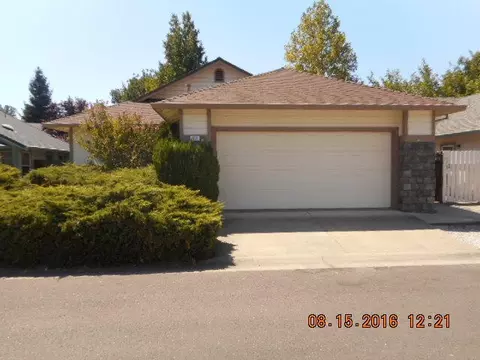 132 Yolla Bolly Trl, Redding, CA 96003 photo 1