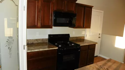 19907 Lazy J Ln, Redding, CA 96003 photo 13