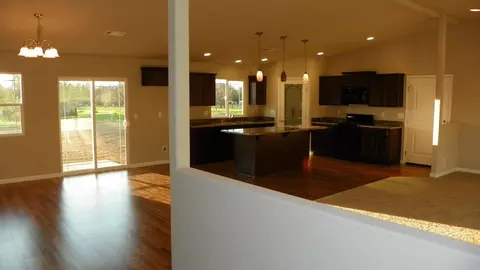 19907 Lazy J Ln, Redding, CA 96003 photo 9