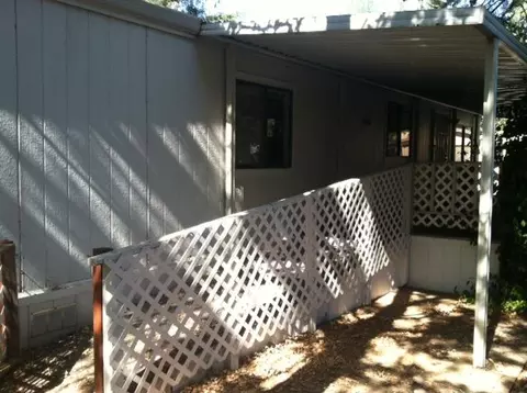 4363 Hiawatha Ln, Redding, CA 96003 photo 4