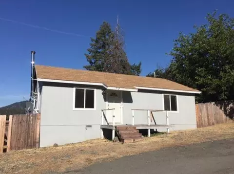 81 Cascade Dr, Lewiston, CA 96052 photo 1