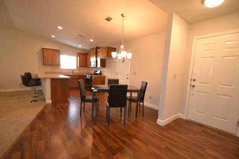 976 Grouse Dr, Redding, CA 96003 photo 4