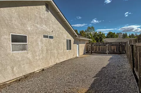 818 Fountain Cir, Redding, CA 96003 photo 29