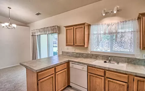 818 Fountain Cir, Redding, CA 96003 photo 9