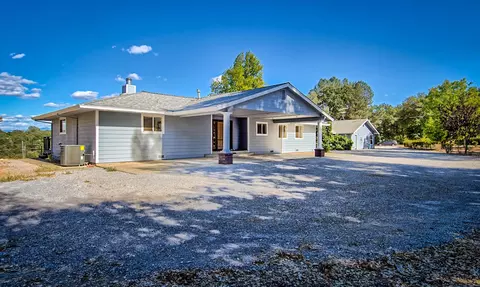 1500 Gordon Ln, Redding, CA 96002 photo 1