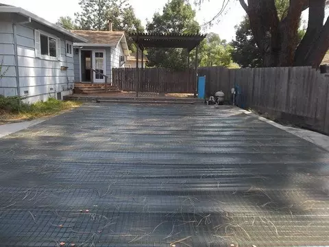 531 Dee Ct, Redding, CA 96002 photo 2