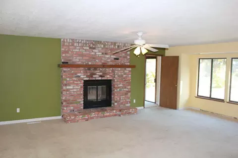 3065 Monte Bello Dr, Redding, CA 96001 photo 3