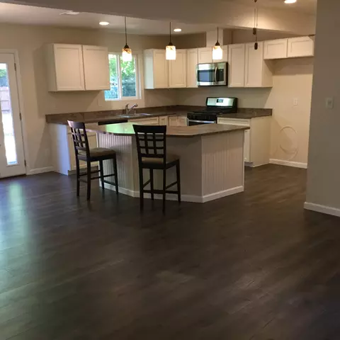 1922 Wheeler St, Redding, CA 96002 photo 3