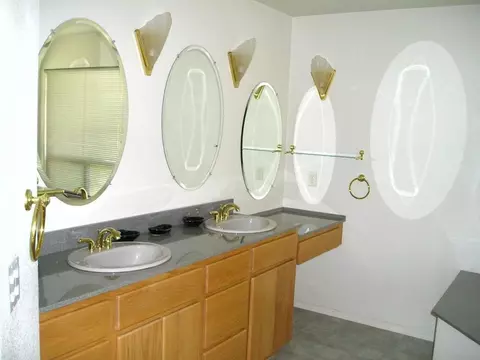 13354 Kings Way, Redding, CA 96003 photo 7