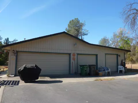 13354 Kings Way, Redding, CA 96003 photo 3