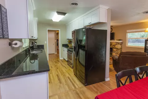 6975 River Dr, Redding, CA 96001 photo 8