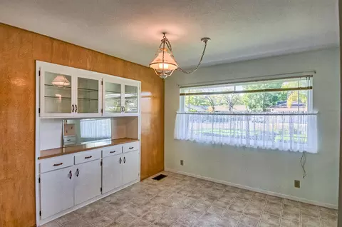 735 Oleta Dr, Redding, CA 96003 photo 14