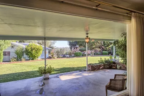 735 Oleta Dr, Redding, CA 96003 photo 5