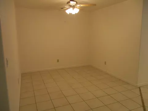 1368 Southfork Trl, Redding, CA 96003 photo 2