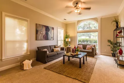 2547 Crescent Moon Ct, Redding, CA 96001 photo 5
