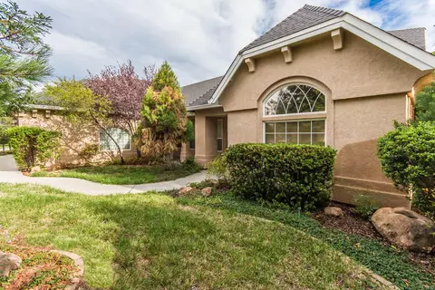 2547 Crescent Moon Ct, Redding, CA 96001 photo 2