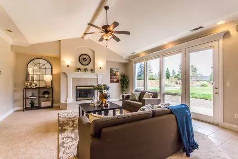 2547 Crescent Moon Ct, Redding, CA 96001 photo 17
