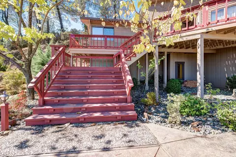 9634 Bond Ridge Dr, Redding, CA 96001 photo 5