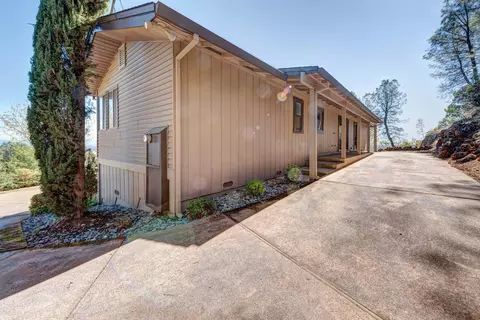 9634 Bond Ridge Dr, Redding, CA 96001 photo 32