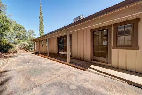 9634 Bond Ridge Dr, Redding, CA 96001 photo 35