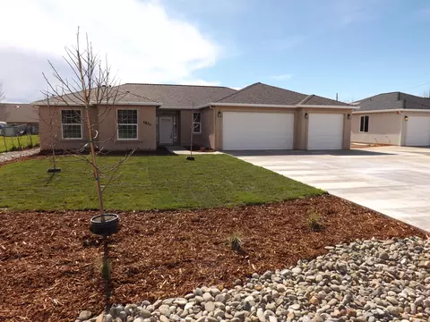 2831 Girvan Rd, Redding, CA 96001 photo 5