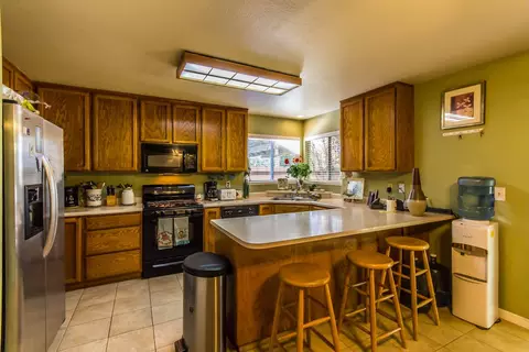 1920 Trumpet Dr, Redding, CA 96003 photo 6