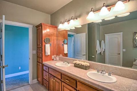 1078 Spring Ridge Dr, Redding, CA 96003 photo 11