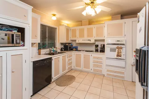 1800 Jason Way, Redding, CA 96003 photo 8