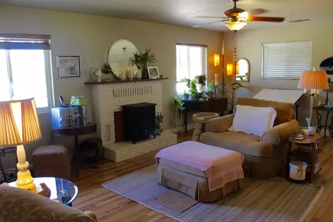 1711 Riviera, Redding, CA 96001 photo 5