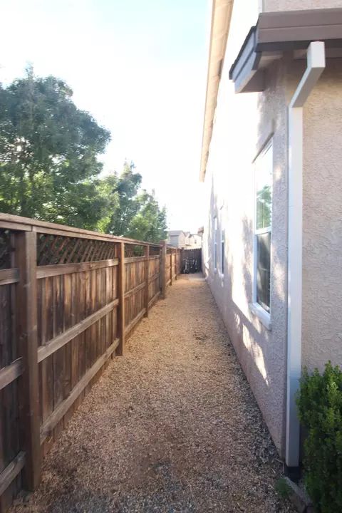 2193 Tuscany Way, Redding, CA 96003 photo 23