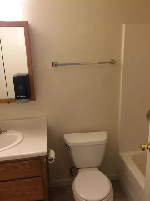 928 July Way, Redding, CA 96003 photo 7