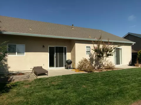 925 Domain Way, Redding, CA 96003 photo 11