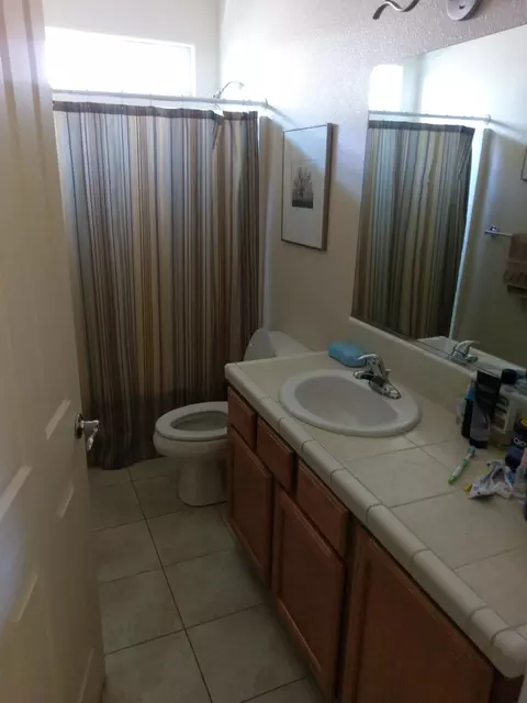 925 Domain Way, Redding, CA 96003 photo 9