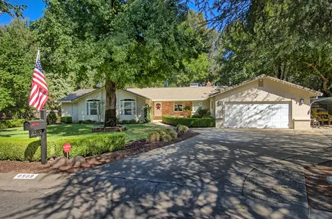 6569 Lucerne Ct, Redding, CA 96001 photo 2