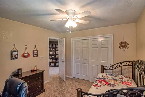 2338 El Vista St, Redding, CA 96002 photo 38