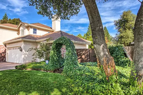 2338 El Vista St, Redding, CA 96002 photo 4