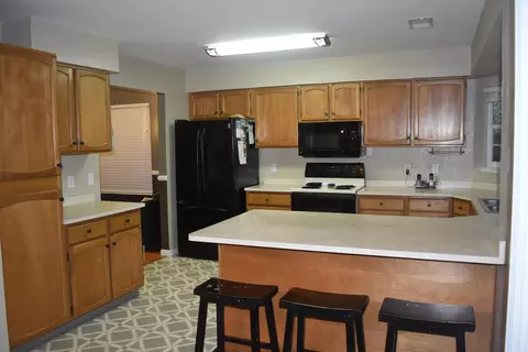 2047 Wicklow St, Redding, CA 96001 photo 32