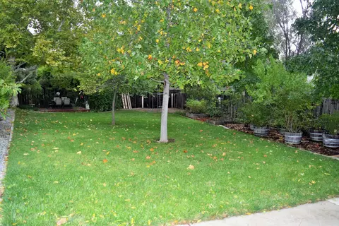 2047 Wicklow St, Redding, CA 96001 photo 44