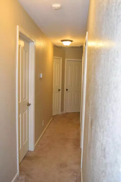 2047 Wicklow St, Redding, CA 96001 photo 11