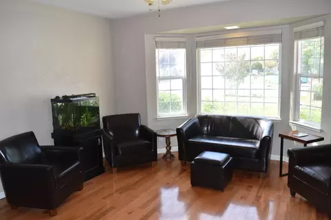 2047 Wicklow St, Redding, CA 96001 photo 9