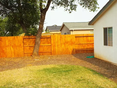 3214 Bridgewater Ct, Redding, CA 96003 photo 4